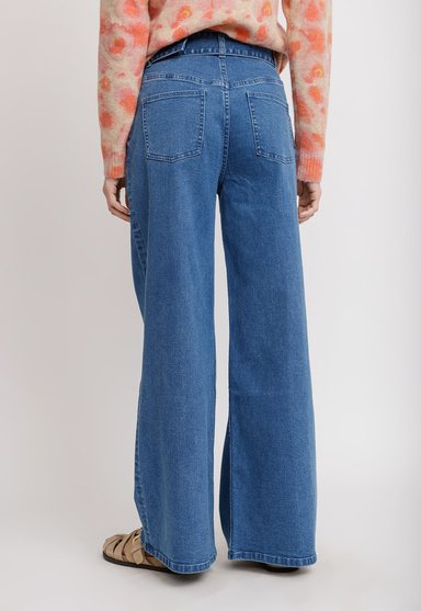 JEANS PIERNA ANCHA CELESTE AMBROSE MUJER - 2