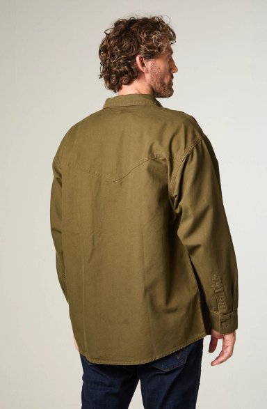 SOBRECAMISA HOMBRE 1 POCKET OVERSIZE FIT CAFE  CLARO - 4