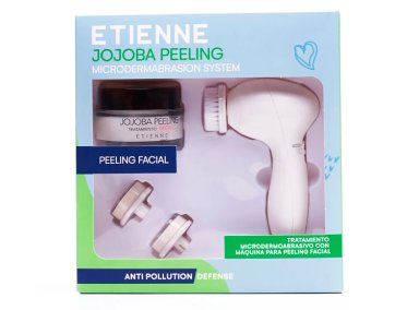TRATAMIENTO FACIAL ETIENNE MICRODERMOABRASIVO - 1