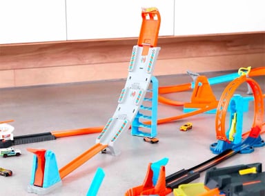 PISTA DE AUTOS HOT WHEELS CAMPEONATO / MODELO ALEATORIO - 2