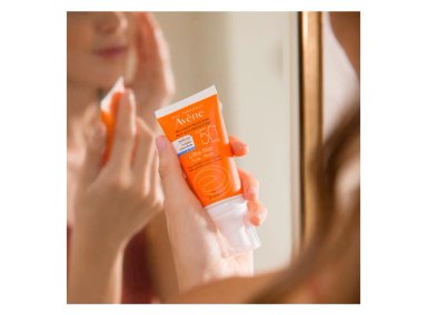 PROTECTOR SOLAR FACIAL AVÉNE ULTRA-MAT SIN COLOR SPF 50+ 50 ML - 2