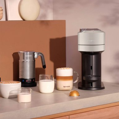 CAFETERA NESPRESSO CÁPSULA VERTUO NEXT GRIS CLARO + ESPUMADOR DE LECHE AEROCCINO 3 - 6
