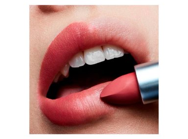 LABIAL MAC POWDER KISS LIPSTICK 3 GR - 2