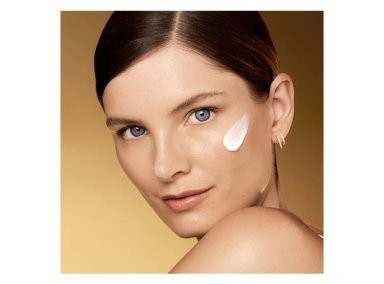 CREMA ESTÉE LAUDER GEL ANTIEDAD HIDRATANTE RE-NUTRIV ULTIMATE DIAMOND SCULPTED TRANSFORMATION 50 ML - 2