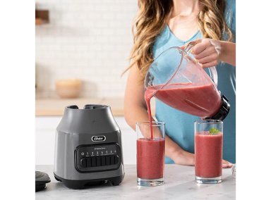 LICUADORA OSTER BLSTPEG-GPB 800W 1.5 L VASO VIDRIO 6 VELOCIDADES MÁS PULSO - 10