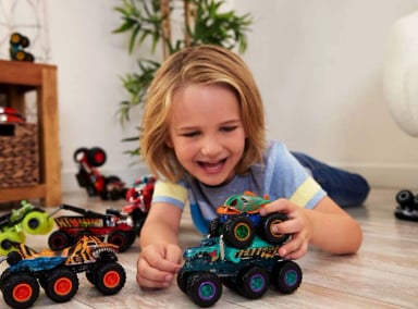 VEHICULO HOT WHEELS MONSTER TRUCKS BIG RIG / MODELO ALEATORIO - 12