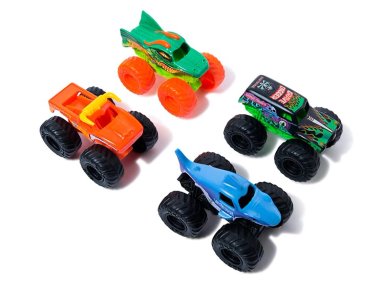 MONSTER JAM SET AUTOS  ASST. 1:72 - 3