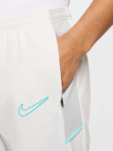 PANTALÓN DE BUZO HOMBRE NIKE HJ3776 GRIS ACADEMY - 4