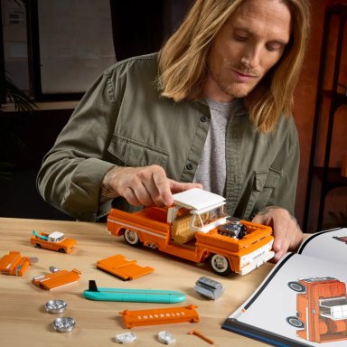 MATTEL BRICK SHOP HOT WHEELS, JUGUETE DE CONSTRUCCIÓN ELITE CUSTOM CHEVY '62 PICKUP, ESCALA 1:16 - 10