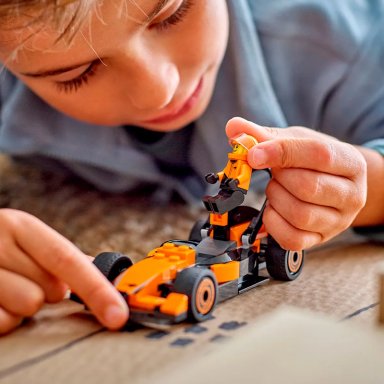 JUEGO BLOQUE LEGO F1 PILOTO Y AUTO MCLAREN - 3