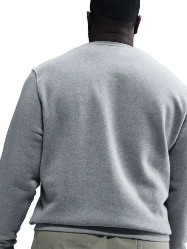 POLERÓN HOMBRE NIKE FN3886-063 GRIS CUELLO REDONDO CLUB - 4