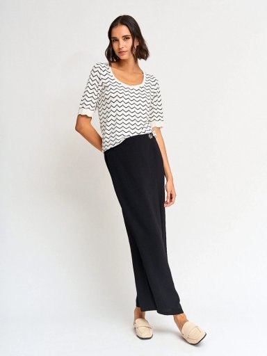 SWEATER MUJER CACHAREL CUELLO EN V MANGA CORTA - 4