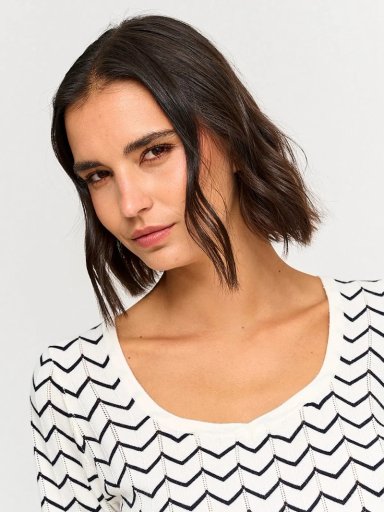 SWEATER MUJER CACHAREL CUELLO EN V MANGA CORTA - 3
