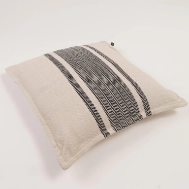 COJÍN MAISON LINETT HORIZONTAL TIERRA 50X50 CM - 1
