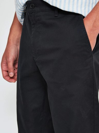 PANTALÓN HOMBRE DOCKERS ALGODÓN CHINO - 3