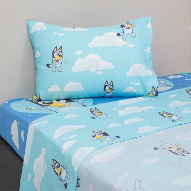 JUEGO DE SÁBANAS BLUEY NUBES 1.5 PLAZAS - 1