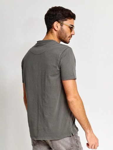 POLERA HOMBRE CACHAREL ALGODÓN CUELLO REDONDO MANGA CORTA BÁSICA LAVADA - 2
