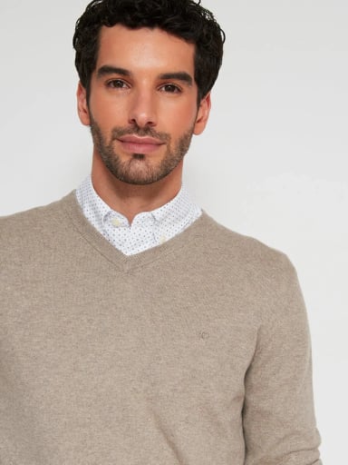 SWEATER HOMBRE CACHAREL CASHMERE CUELLO EN V BÁSICO - 3