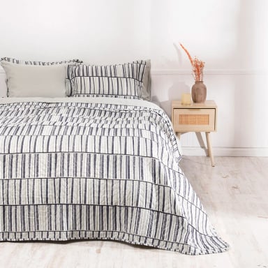 SET QUILT EST + SÁBANA LISA MASHINI KING PIANO - 3