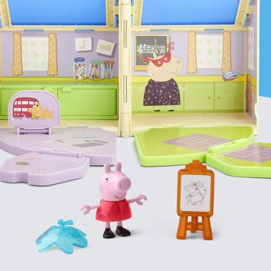 MUÑECA PEPPA PIG LA GUARDERÍA PORTÁTIL DE PEPPA - 11
