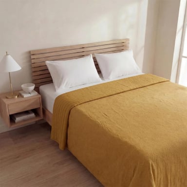 CUBRECAMA RIPLEY HOME VELVET HOJAS SÚPER KING OCRE - 1