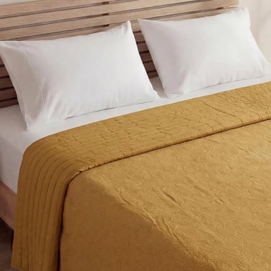 CUBRECAMA RIPLEY HOME VELVET HOJAS SÚPER KING OCRE - 2