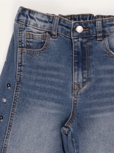 JEANS  NIÑA HARVEST WIDE BORDADO - 3