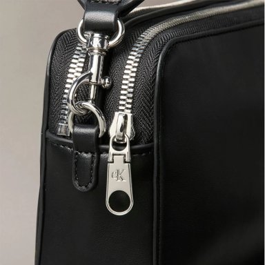 CARTERA CALVIN KLEIN 4F3165G003 NEGRO - 5
