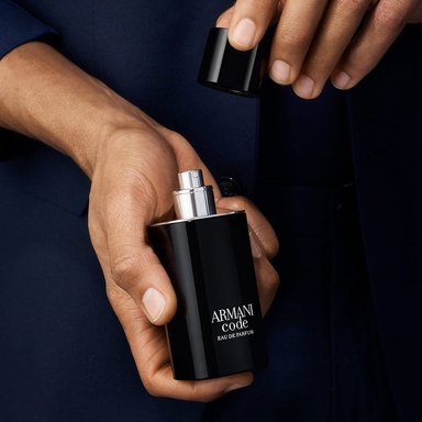 SET PERFUME GIORGIO ARMANI ARMANI CODE HOMBRE EDP 75 ML + 15 ML - 4