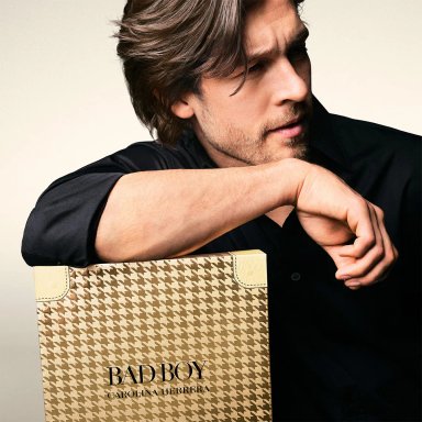 ESTUCHE PERFUME HOMBRE CAROLINA HERRERA BAD BOY COBALT ABSOLUTE EDP 100ML+GEL DE DUCHA 100ML - 2