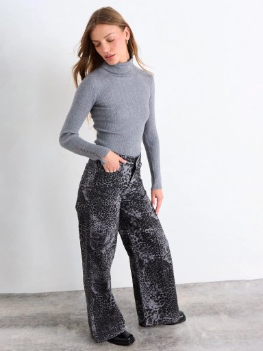 SWEATER MUJER IO BEATLE TEJIDO BÁSICO RIB - 2