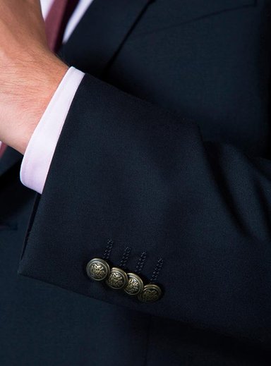 TRAJE TRIAL - 4
