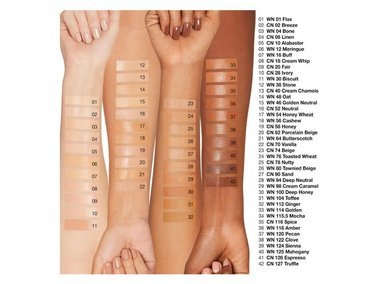 BASE DE MAQUILLAJE CLINIQUE EVEN BETTER CLINICAL™ SERUM FOUNDATION SPF 20 WN 16 BUFF - 8