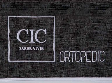 JUEGO DE DORMITORIO CIC CAMA EUROPEA ORTOPEDIC BD 2 PLAZAS + RESPALDO MILAN MOSTAZA - 6