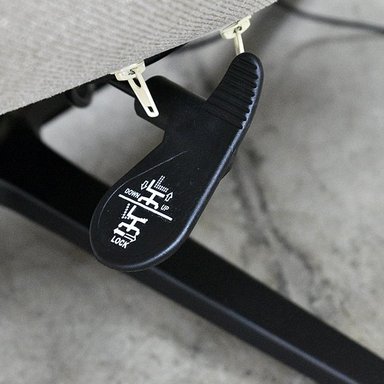 SILLON MASAJEADOR GIRATORIO C/STOOL - 3