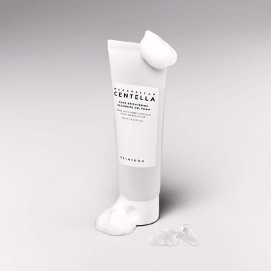MADAGASCAR CENTELLA TONE BRIGHTENING CLEANSING GEL FOAM - 4