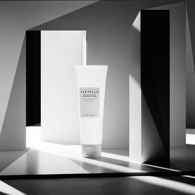 MADAGASCAR CENTELLA TONE BRIGHTENING CLEANSING GEL FOAM - 7