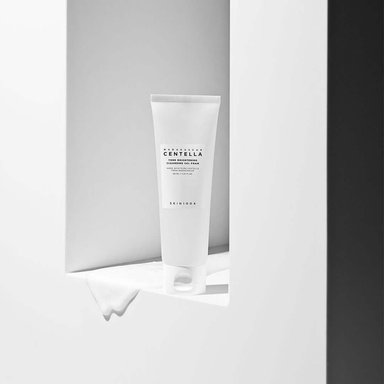 MADAGASCAR CENTELLA TONE BRIGHTENING CLEANSING GEL FOAM - 8
