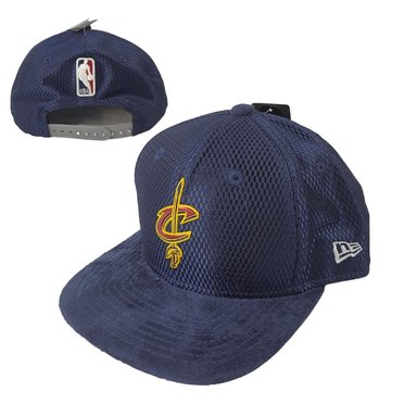 GORRA NEW ERA CLEVELAND CAVALIERS SILUETA 950 UNISEX - 2