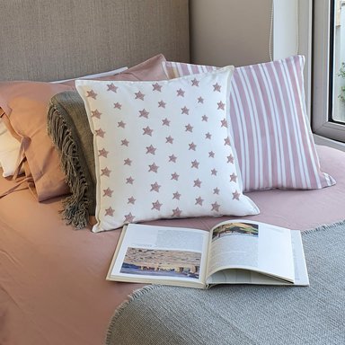 FUNDA COJÍN ESTAMPADO 45X45 FRANJAS ROSA - 2