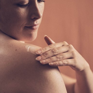 LOCIÓN MANOS Y CUERPO KARITÉ L'OCCITANE - 4