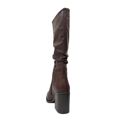 BOTA DE MUJER COLOR CAFE CAÑA ALTA CON DISEÑO ARRUGADO Y PUNTA FINA DANICOLLE - 4