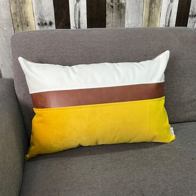 FUNDA COJÍN ELIZABETH PEPER DECORATIVO DISEÑO BLANCO ECOCUERO 50 X 30 CM AMARILLO - 3