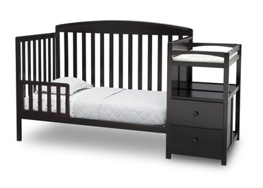 CUNA CONVERTIBLE DELTA CHILDREN 74804-207 MADERA CAFE Y MUDADOR ROYAL CHERRY - 5