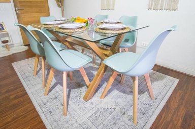 COMEDOR MEDLOCK VIDRIO 140X90 + 6 SILLAS TULIP COLOR MENTA - 1