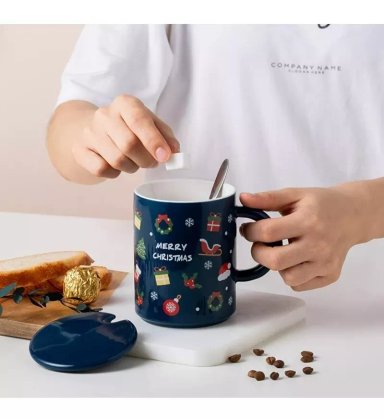 TAZA DE NAVIDAD CON TAPA Y CUCHARA MUG NAVIDEÑO DECORACIÓN - 1
