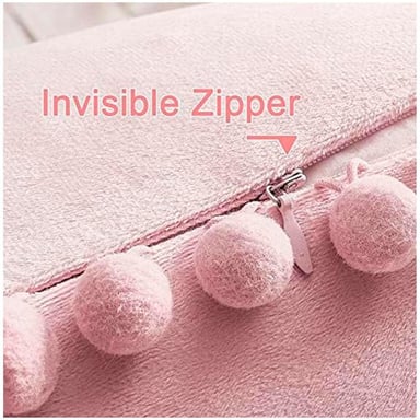 PACK DE 02 FUNDAS DE COJÍN DE TERCIOPELO CON POMPON 45X45 ROSA - 4