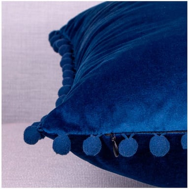 PACK DE 02 FUNDAS DE COJÍN DE TERCIOPELO CON POMPON 45X45 AMARINO - 2