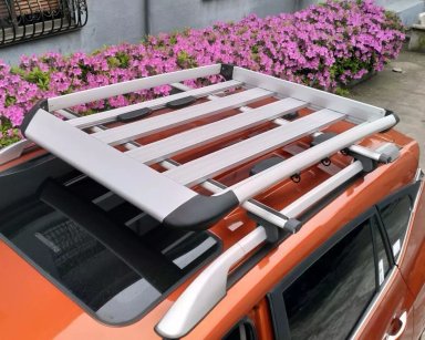 PARRILLA AUTO ALUMINIO 139 CMS X 99 CMS + LLAVE SEGURIDAD - 1