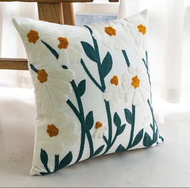 FUNDA COJÍN HOMESTORE BORDADA MARGARITA 45 X 45 CM MULTICOLOR - 1